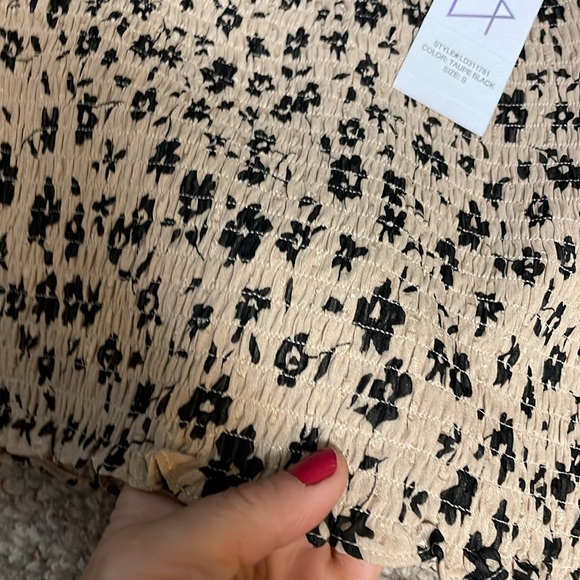 New Sage the label crop top - Picture 2 of 8